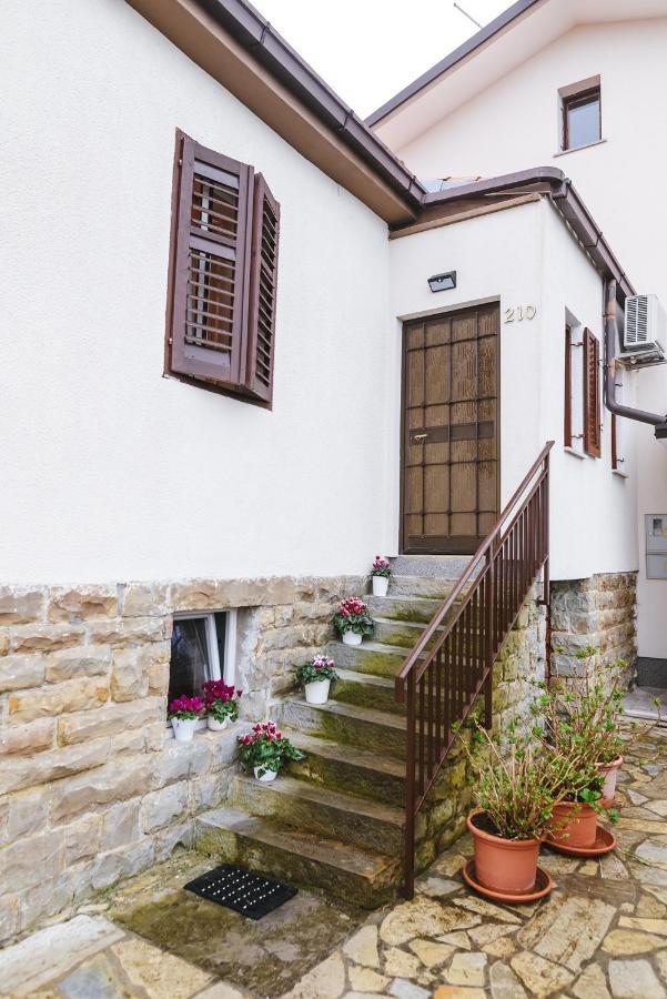 Apartma Nika Hrvatini Exterior foto