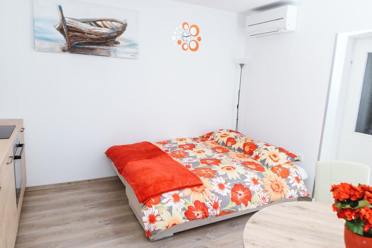 Apartma Nika Hrvatini Exterior foto